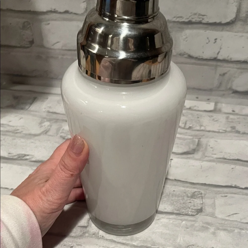 White eye test glass cocktail shaker glass Bottle liquor alcohol protein matcha